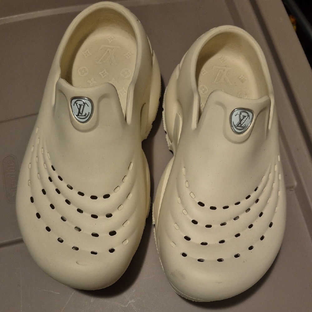 Cream Slip-On Shoes